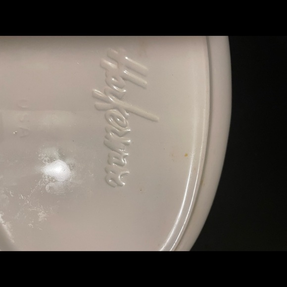 Vintage Harkerware divided serving dish - Picture 2 of 6